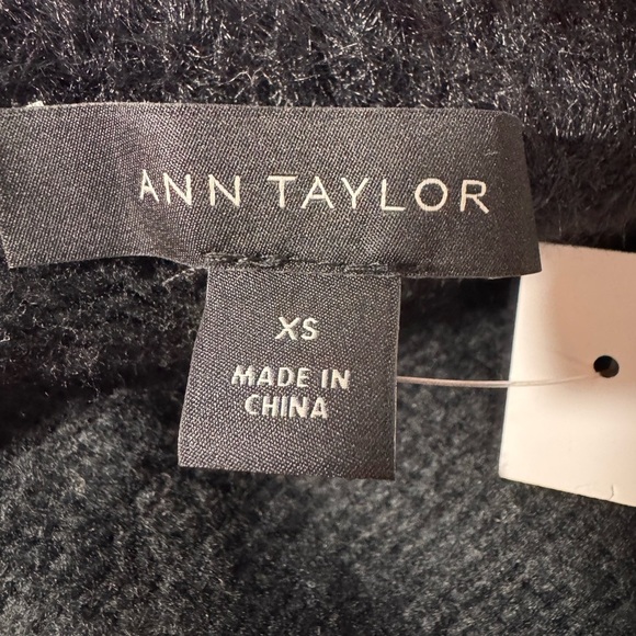 Ann Taylor Women’s Striped Fringe Black Sweater-xSmall NWT - Picture 9 of 10